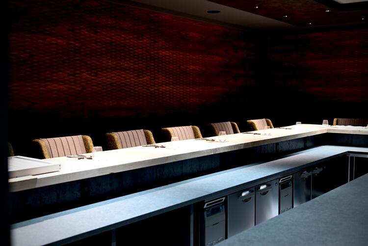 お客さまの反応が嬉しいオープンキッチン。