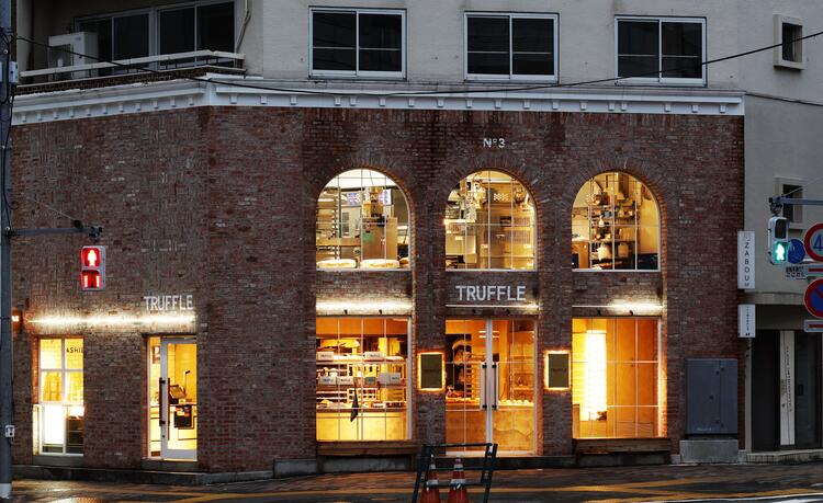 広尾駅から徒歩1分♪