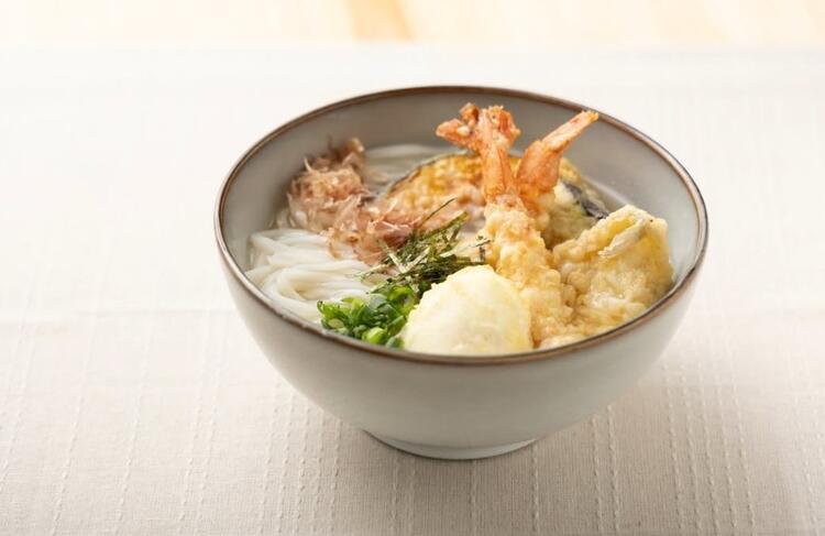 温かいお食事を丁寧に提供