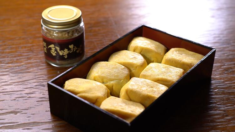 名物《金時むすび》は縁起土産として人気