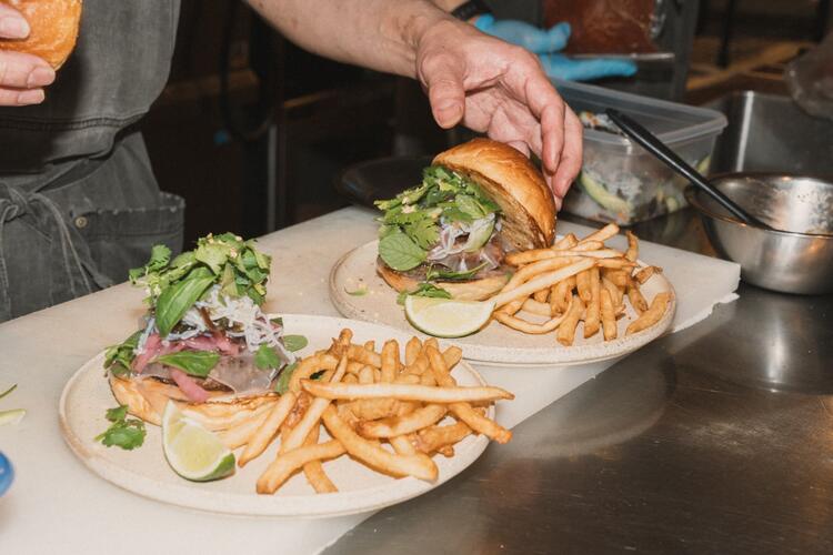 色どりあるランチメニュー