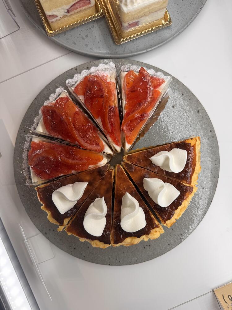 生菓子も土日祝のみ販売しています