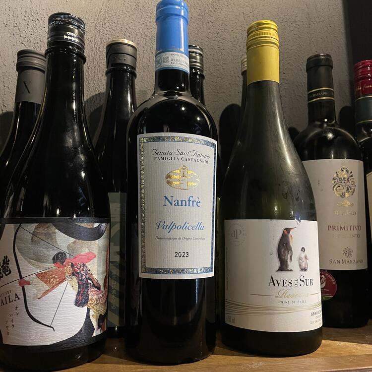 お料理と合わせた日本酒やワインも種類豊富