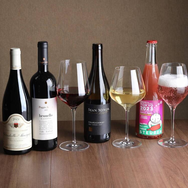 年間約60の試飲会に参加してワインを選択