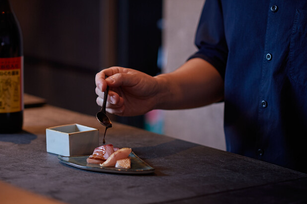 絶妙な火入れなど一流の調理スキルを習得デ