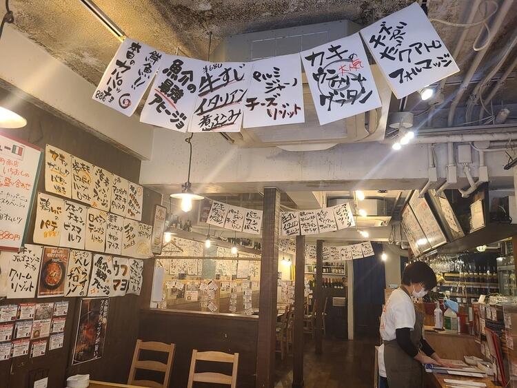 活気あふれる店内◎