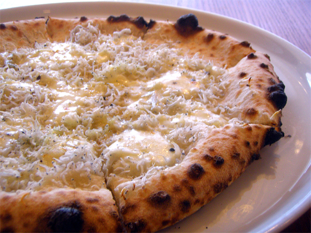 シラスのピッツァ