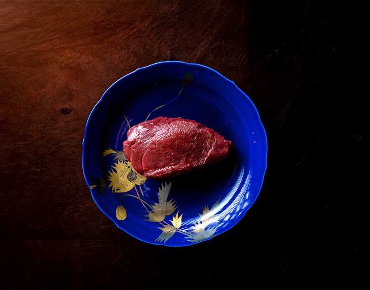 食通も唸らせる未冷凍で仕入れる熊本馬肉