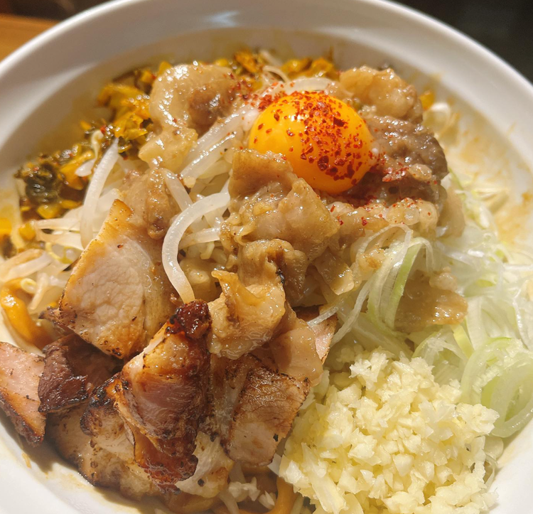 未経験から本格的なラーメン職人へ☆