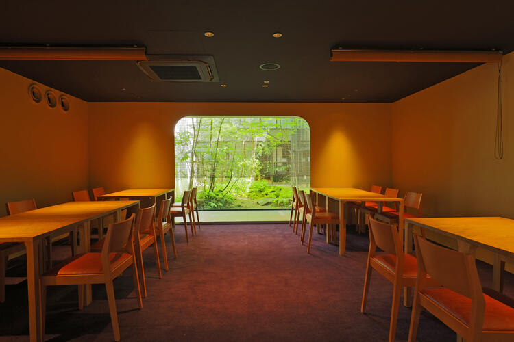 高級感のあるシックな内装