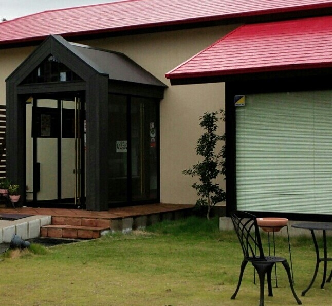 外観はどこかアメリカンな雰囲気♪