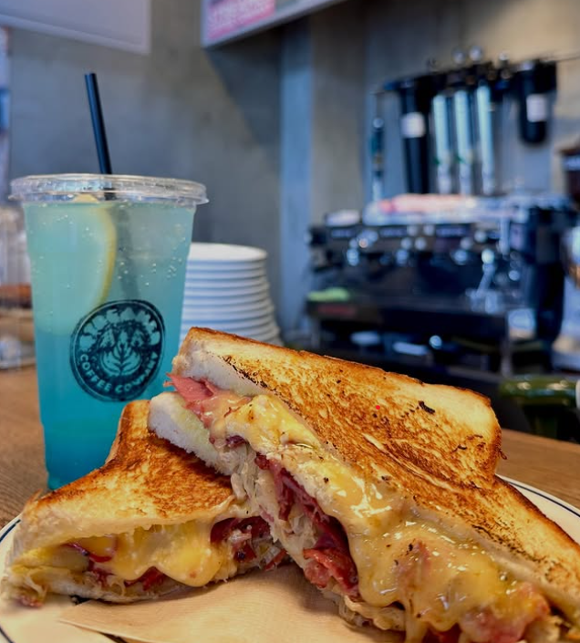 ラテアート研修でじっくり学べる！