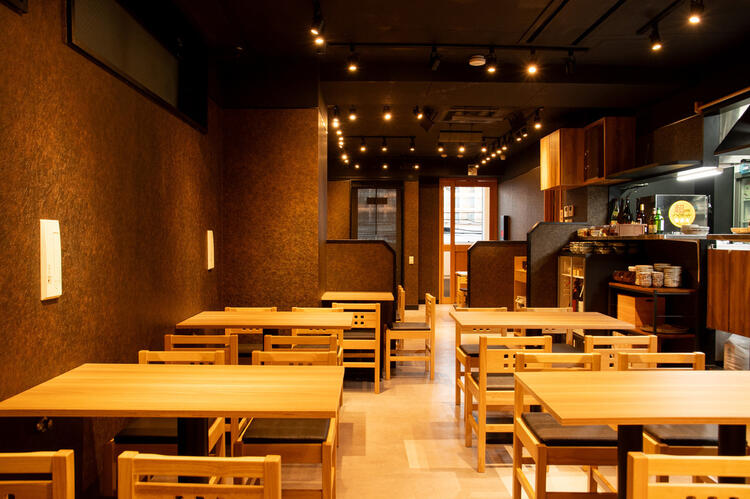 横浜駅より徒歩4分◎