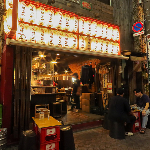 高円寺駅すぐ！まるで屋台のようなお店☆
