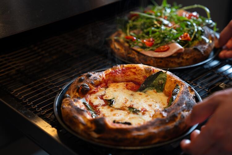 ピッツァに圧倒的な自信があります。