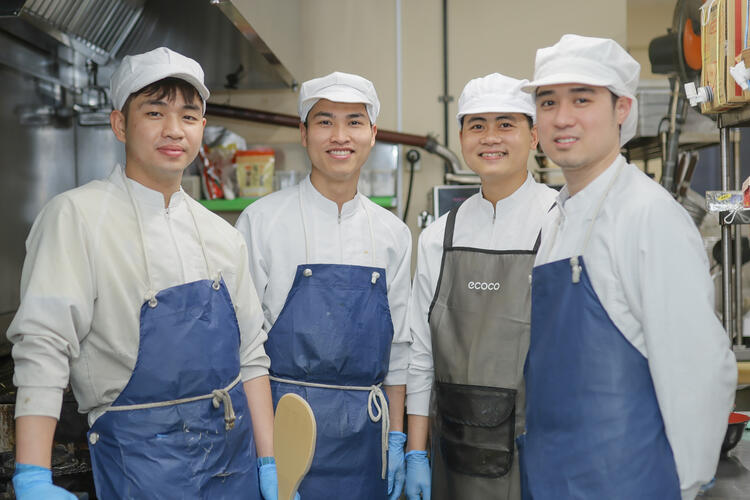 学歴・性別不問です！