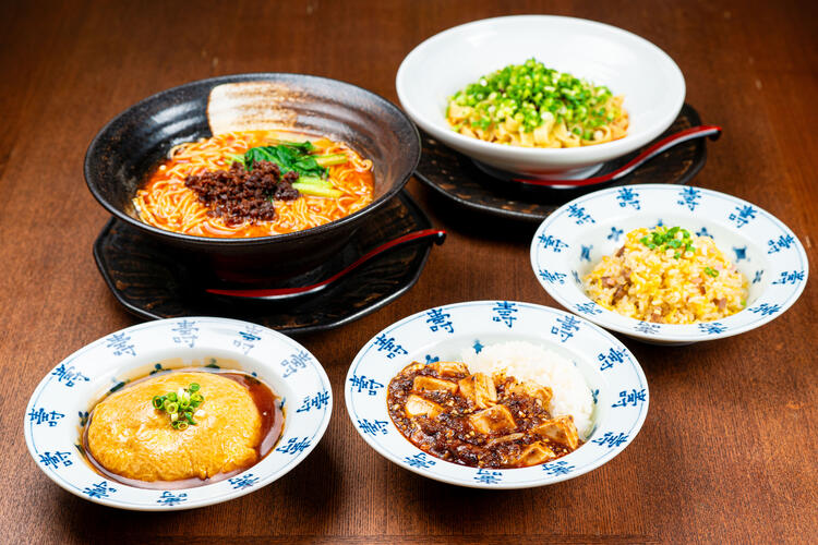 自家製本格調味料から造るこだわりの担担麺