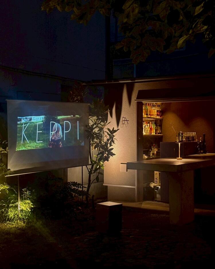 ショートムービーも定期的に上映