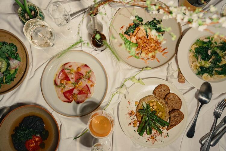 旬の食材、地場の食材を使ったメニュー