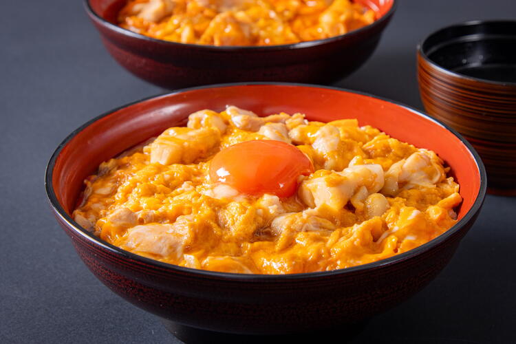 大山鶏と１６代真っ赤卵を使用！!