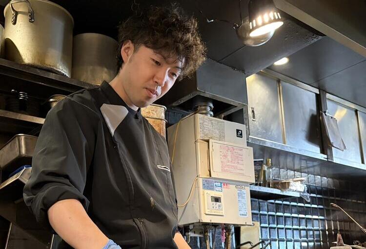 店長・料理長の9割が35歳以下！若手多数