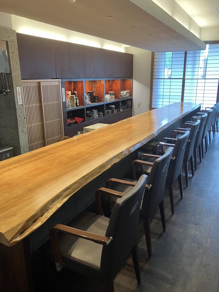 新店舗の内装です。明るく良いお店！