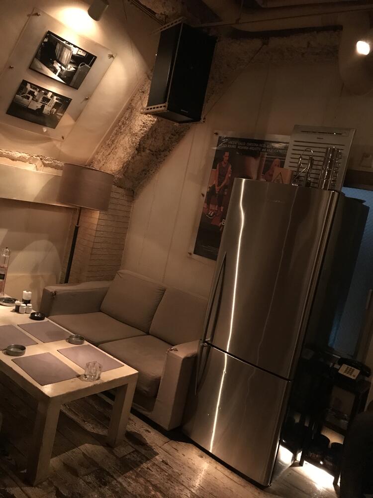 部屋のような店内