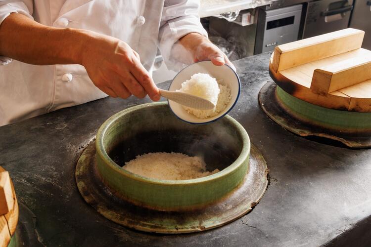羽釜で炊き上げるご飯もこだわり◎