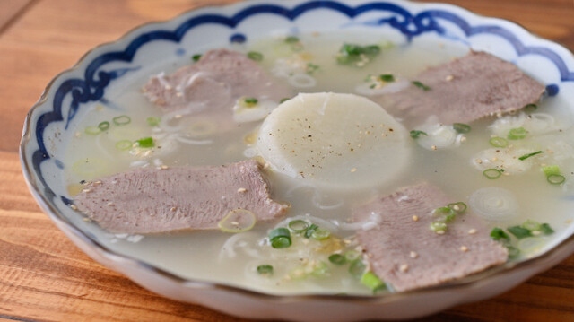 農家直送の旬野菜とこだわりの牛タン料理