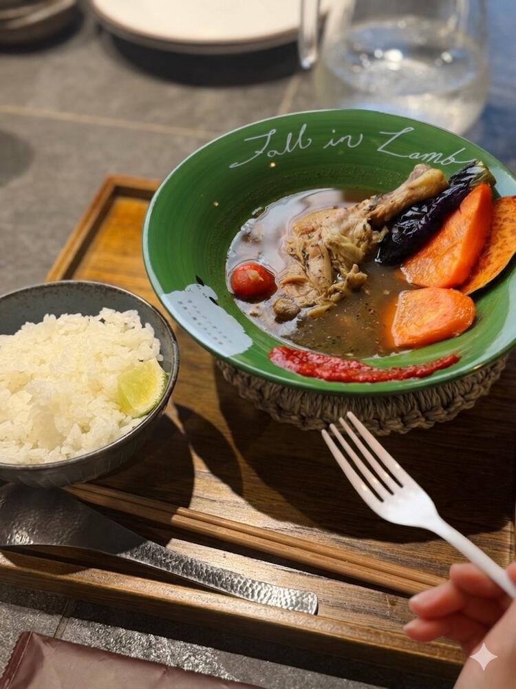 肉と野菜とスパイスと・・・