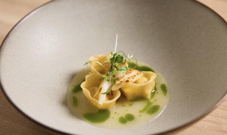 伝統料理をオリジナルの料理に。
