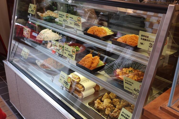 お惣菜のショーケース