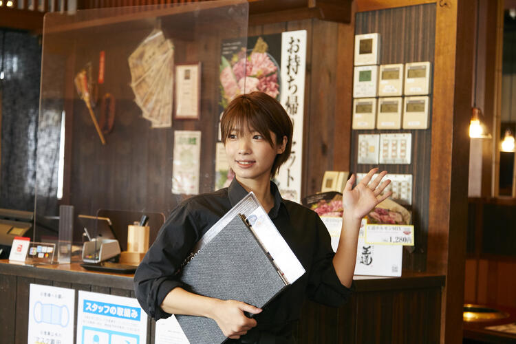 テーブルオーダーバイキング 焼肉  王道familiar あべのキューズモール店の詳細画像2