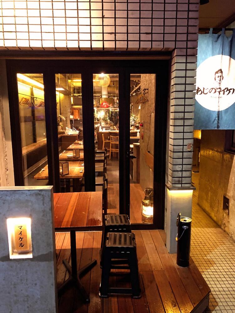 落ち着いた大人の方々が楽しめるお店