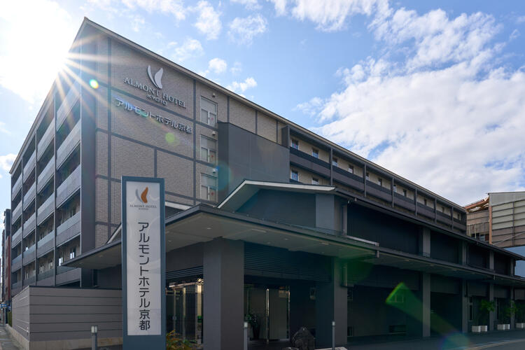 創業100年超の安定企業で長く働ける◎