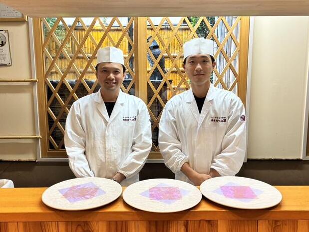 調理場では若い力が活躍中です