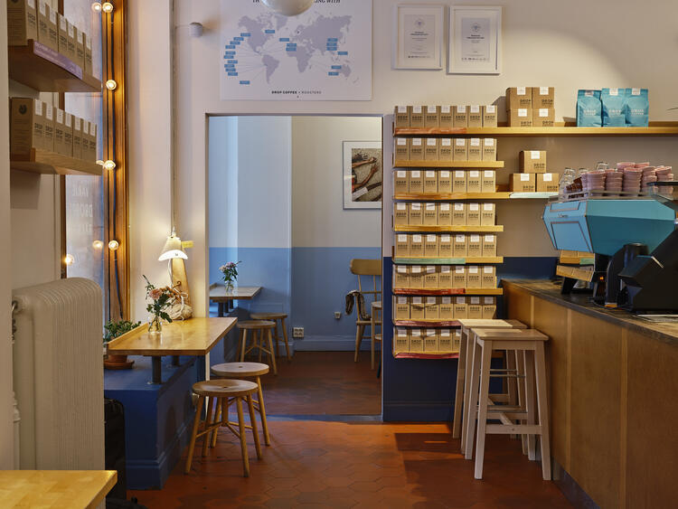 北欧テイストな店内