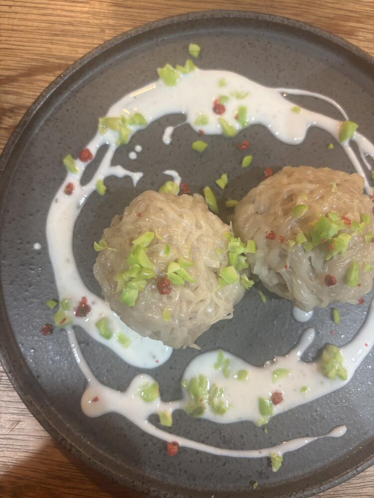看板メニューのラム焼売