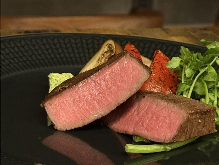 　　　　　　近江牛モモステーキ