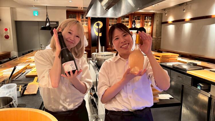 フルオープンカウンターにて接客も学べる