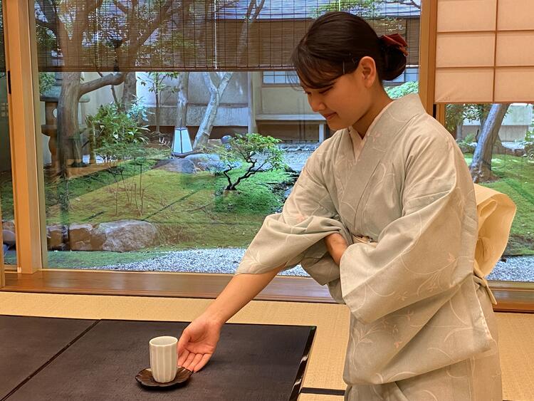 着物を着てお仕事できます◎