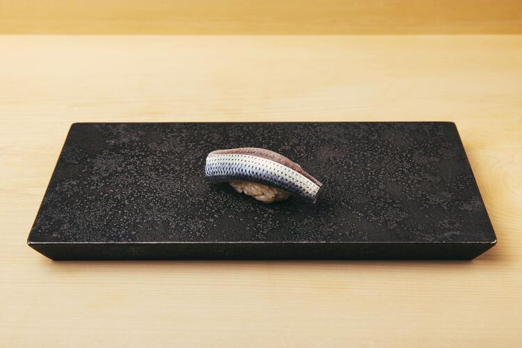 伝統を踏まえつつ、常識に捉われない料理を