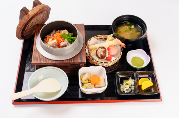 看板メニューの釜飯♪