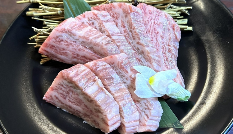 お肉屋さん直送の和牛