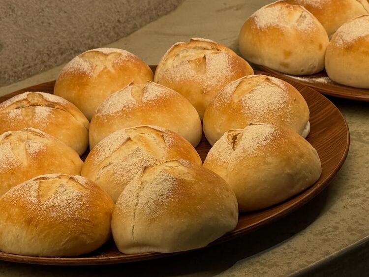 創作パンだけでなくシンプルなパンもご用意