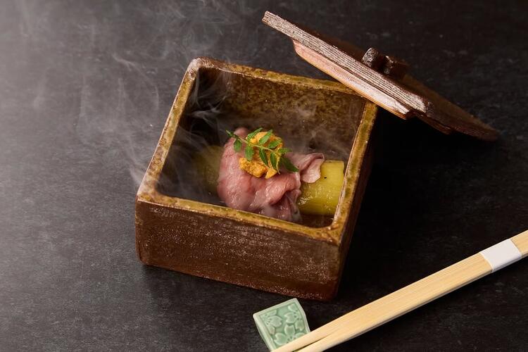 月8～10日のうち休日数を選択できます♪