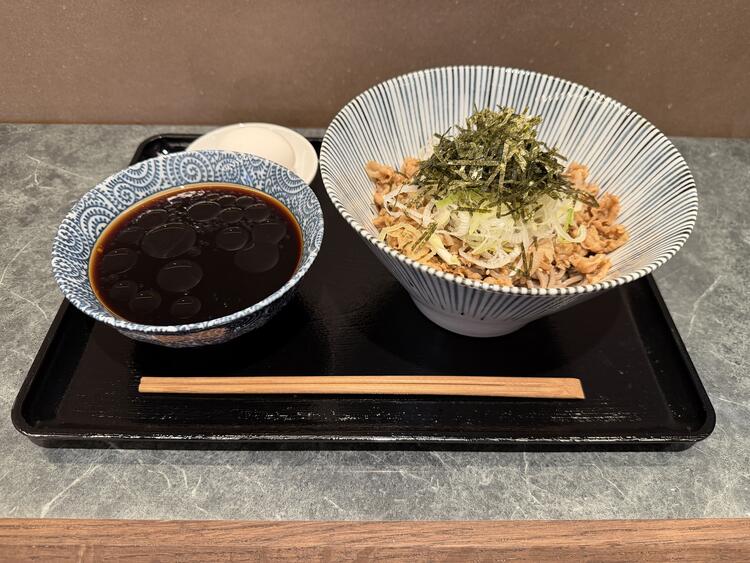 冷たい肉そば