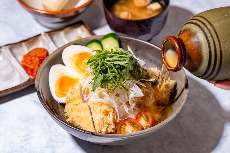 冷やしカツ丼