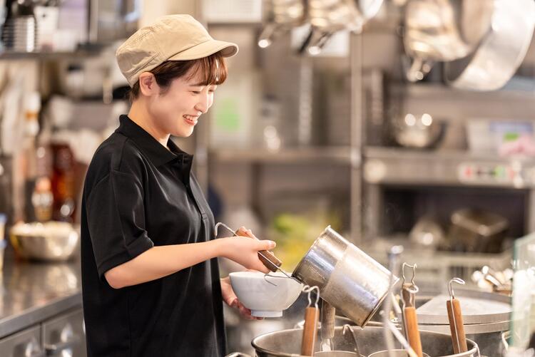年間休日120日以上！