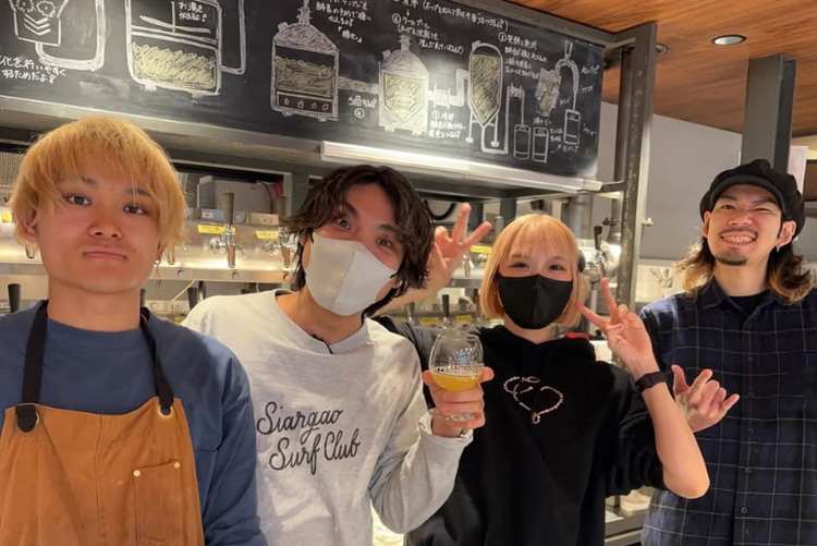 スタッフも仲良く楽しみながら働いてます！